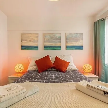 Ocean View La Caleta Apartment *